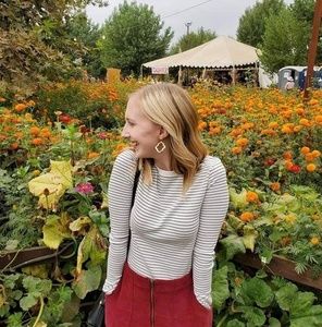 Meet your Posher, Kira